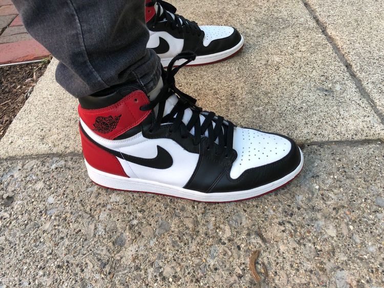 Air Jordan 1 Retro High OG 'Black Toe' 2016 - Air Jordan - 555088 125 ...