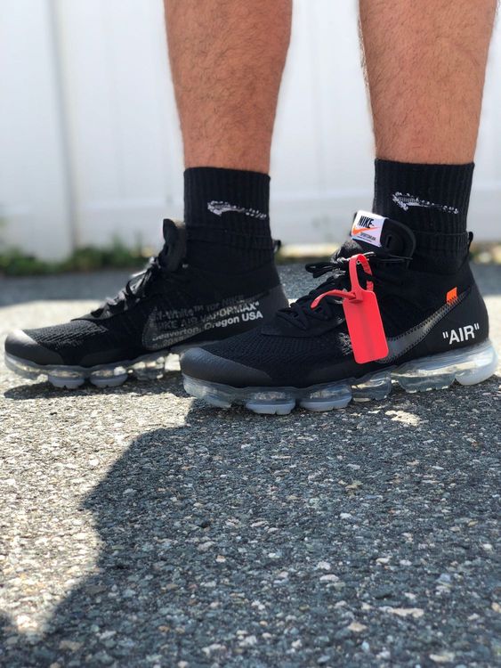 vapormax off white on feet