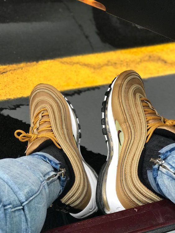 nike tanjun snow boots