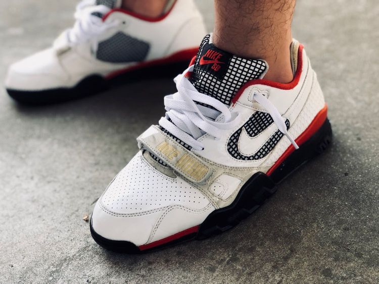 nike supreme trainer 2