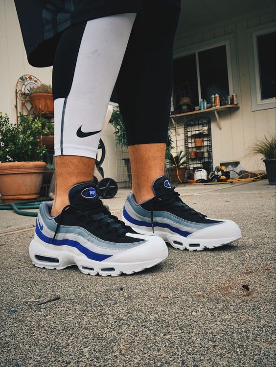 air max 95 essential persian violet