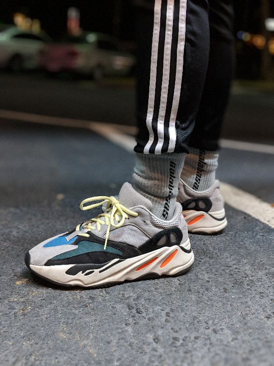 yeezy wave runner goat