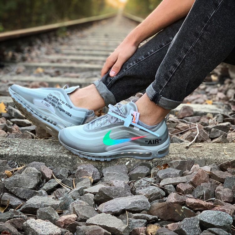 air max 97 off white on feet