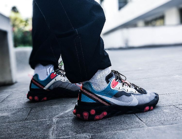 nike react element 87 solar