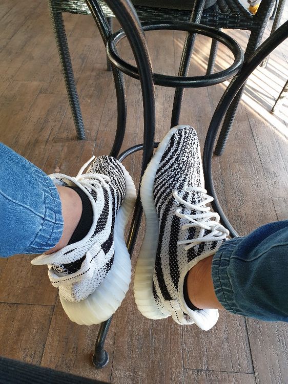Yeezy Boost 350 V2 'Zebra' - adidas - CP9654 | GOAT