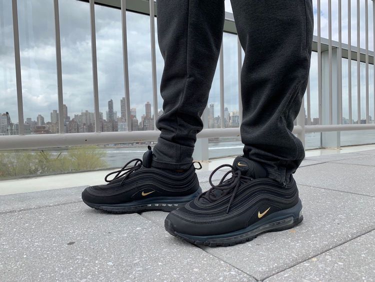 air max 97 gold on feet