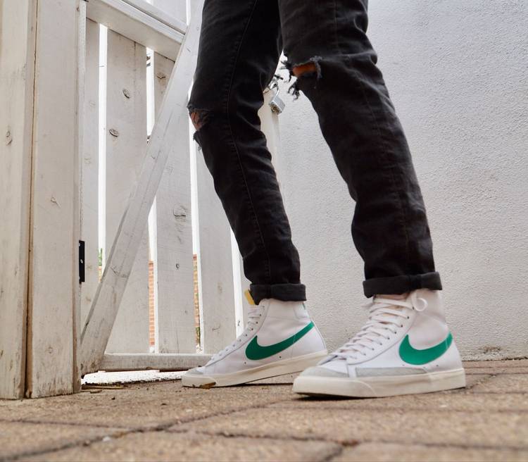 blazer 77 vintage on feet