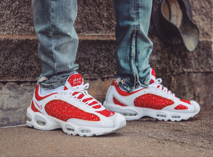 nike air max tailwind iv university red