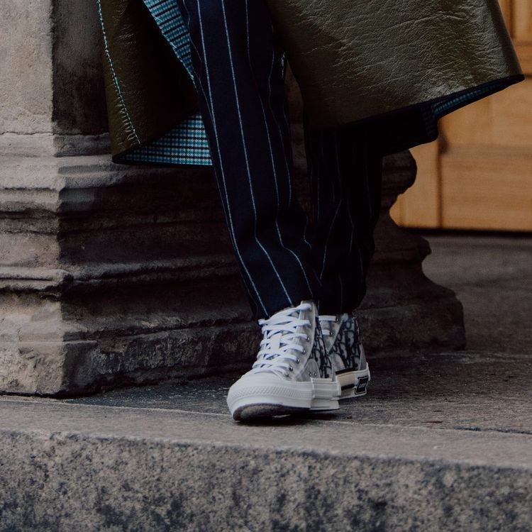 dior b23 high on feet