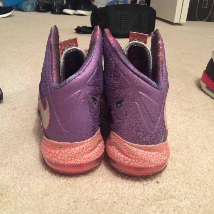 lebron x extraterrestrial