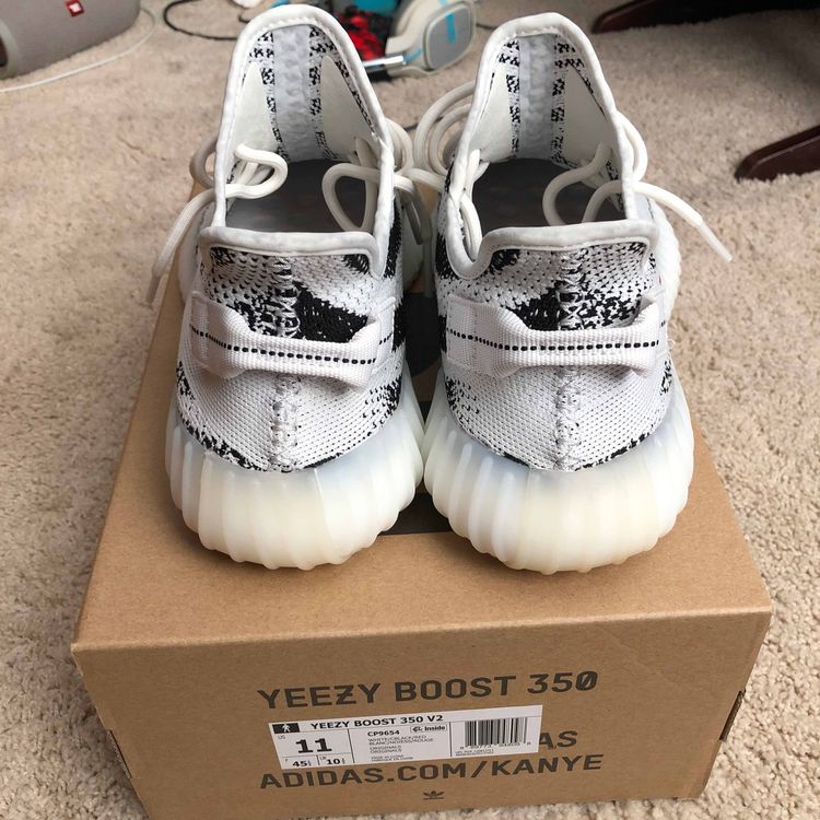 Yeezy Boost 350 V2 'Zebra' - adidas - CP9654 | GOAT