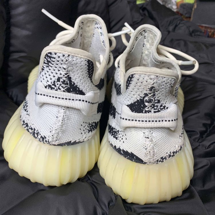 Yeezy Boost 350 V2 'Zebra' - adidas - CP9654 | GOAT