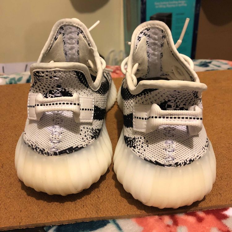 Yeezy Boost 350 V2 'Zebra' - adidas - CP9654 | GOAT