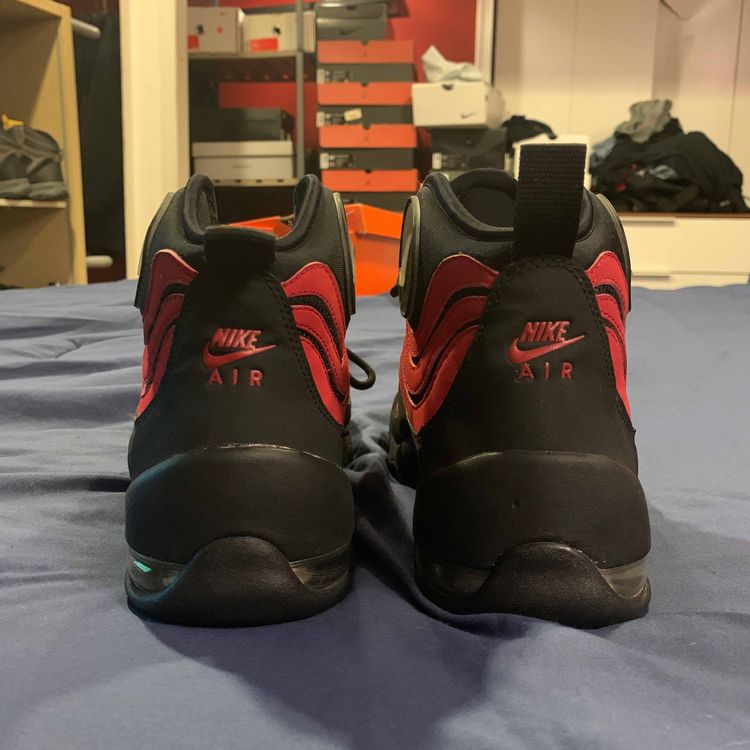 nike air bakin red