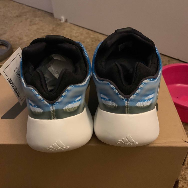 yeezy 700 v3 arzareth goat