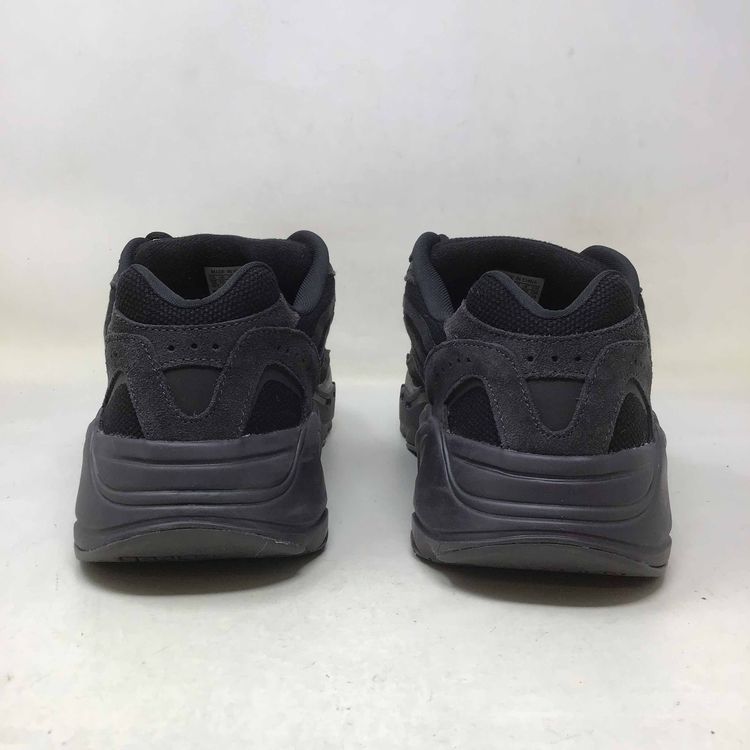 yeezy 700 vanta goat