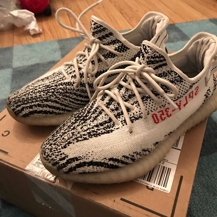 Yeezy Boost 350 V2 'Zebra' - adidas - CP9654 | GOAT