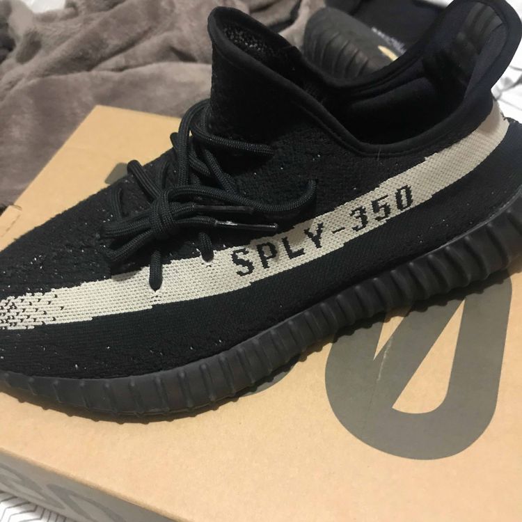 Yeezy Boost 350 V2 'Oreo' - adidas - BY1604 | GOAT