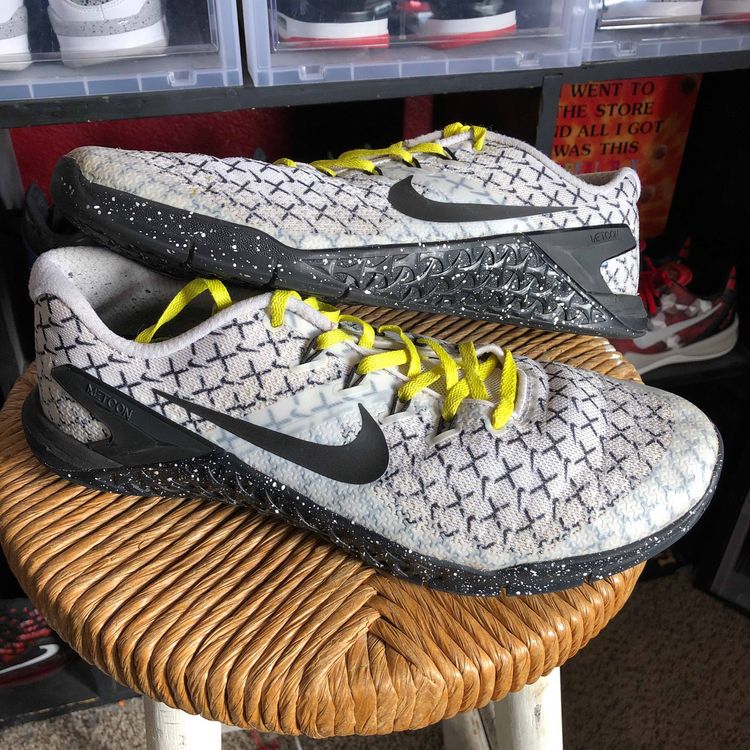 nike metcon 4 dynamic yellow