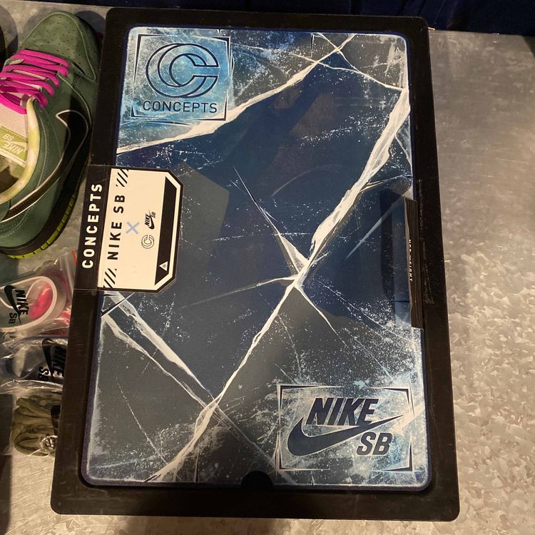 nike sb lobster special box