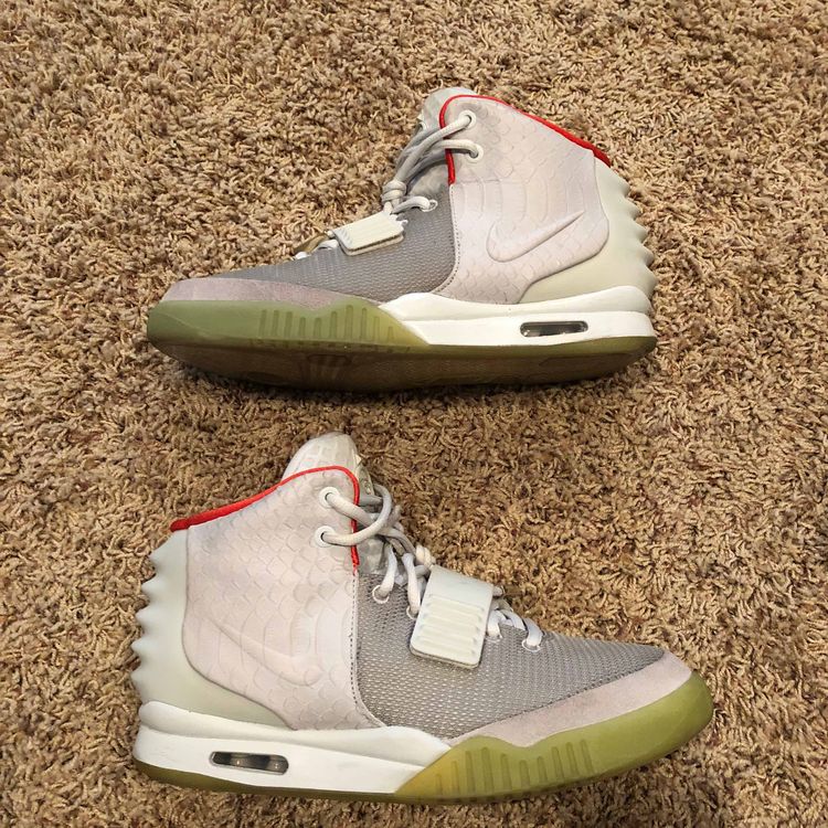 nike air yeezy 2 pure platinum release date