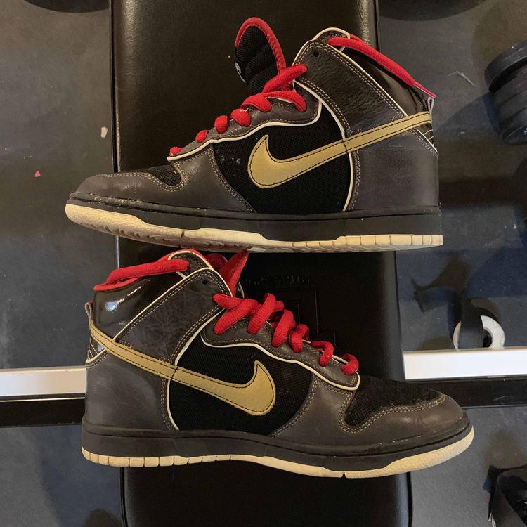 nike studs shoes