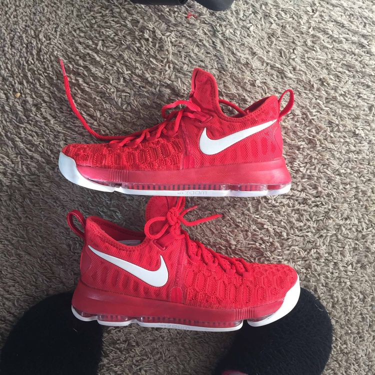 kd 9 varsity red