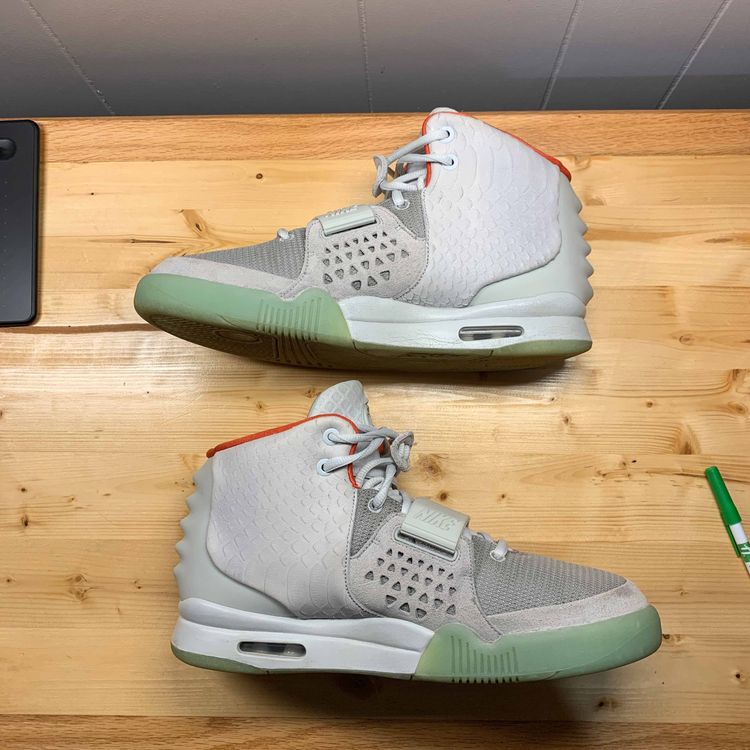 nike air yeezy 2 nrg pure platinum