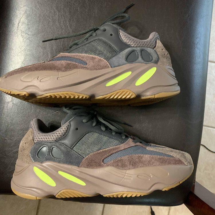 yeezy mauve goat