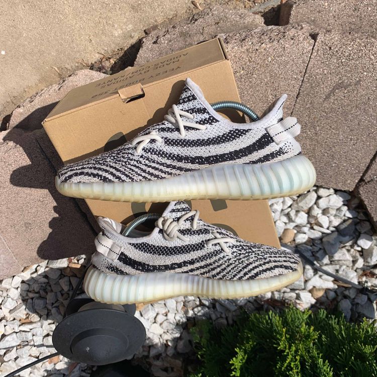 Yeezys 350 goat top