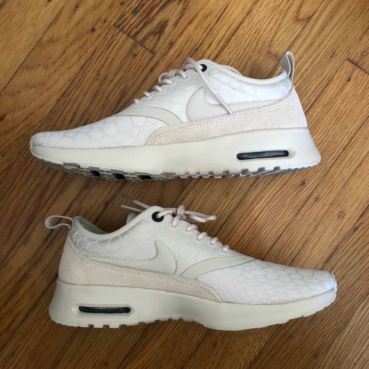 nike air max thea oatmeal