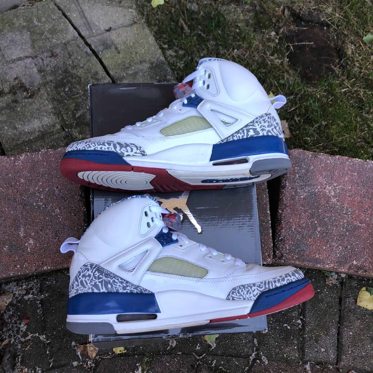 spizike true blue