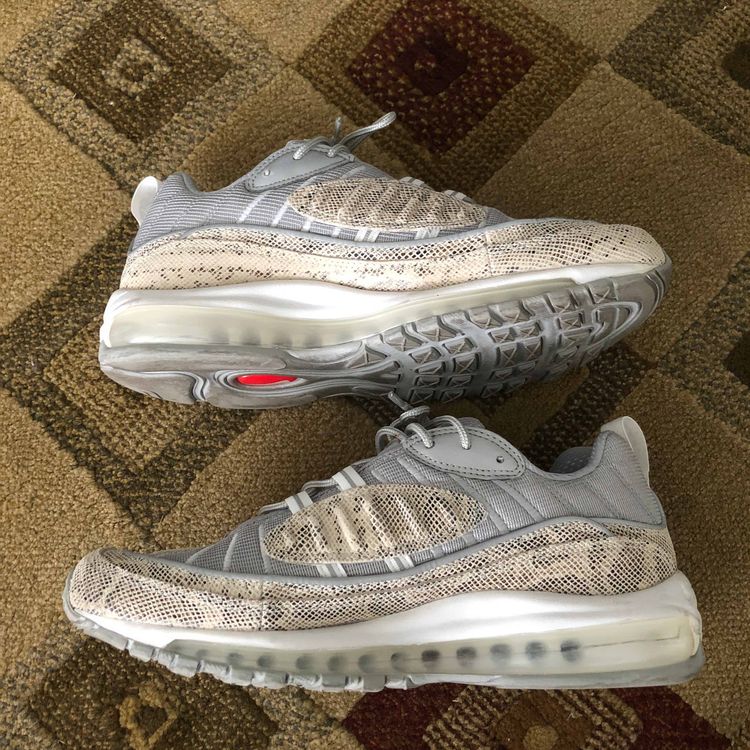 nike supreme snakeskin