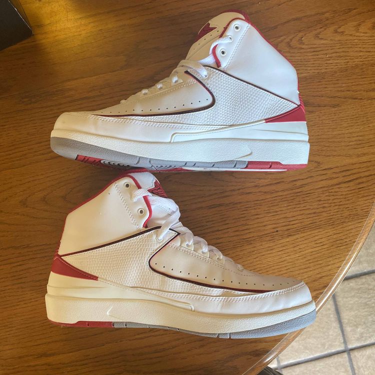 jordan 2 chicago resell