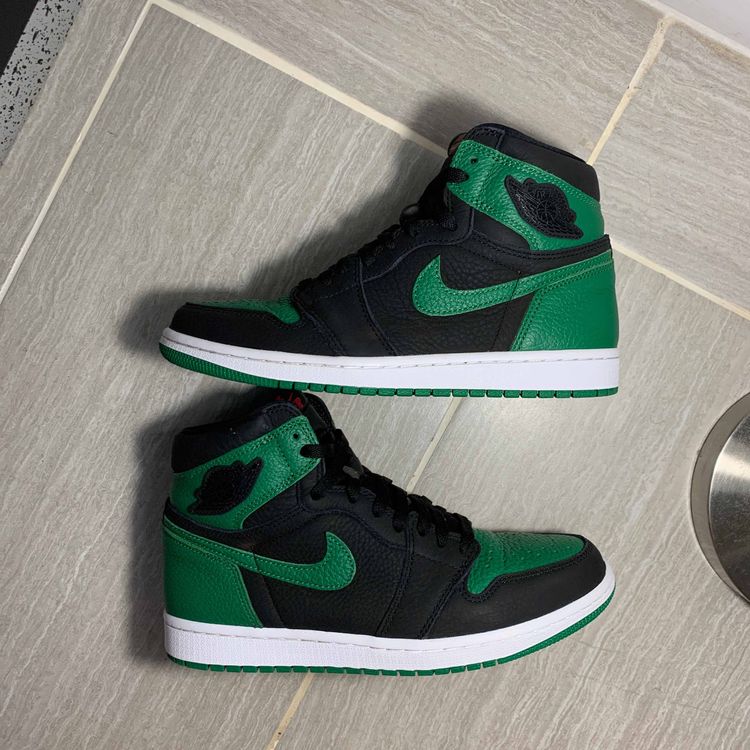 pine green 1.0 real vs fake