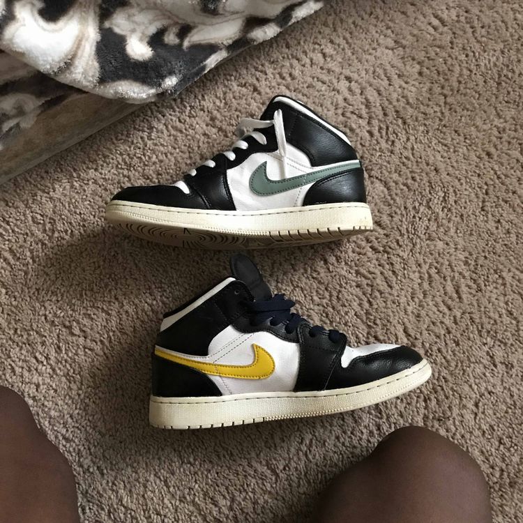 jordan 1 multicolor outfit