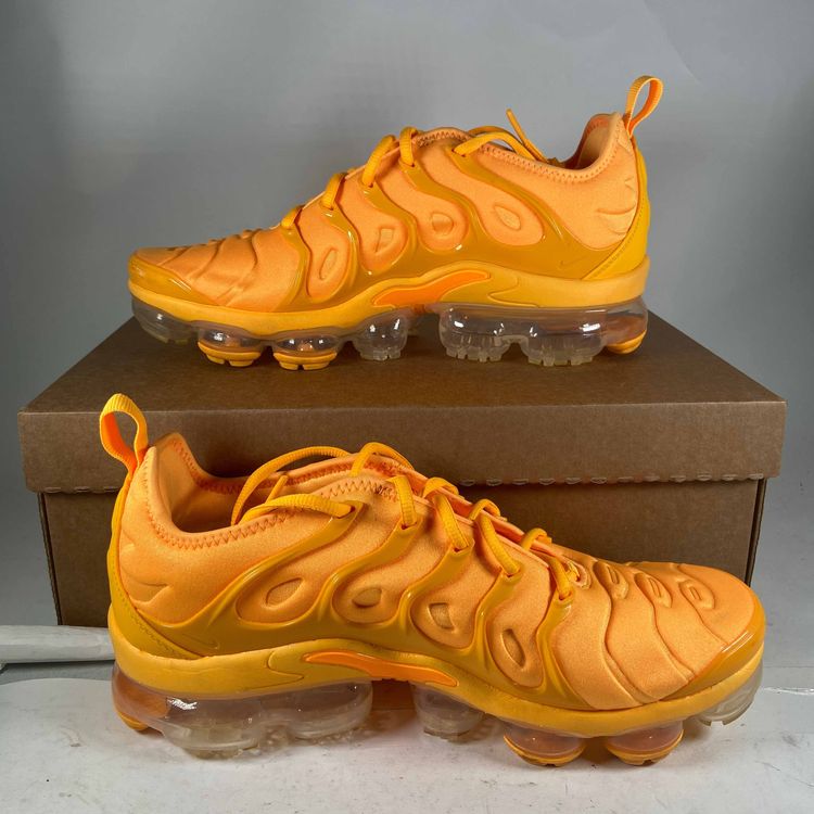 Wmns Air VaporMax Plus 'Orange' - Nike - CW7011 800 | GOAT