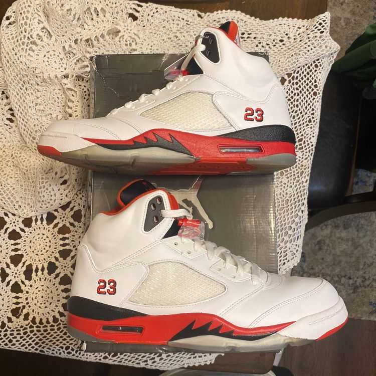 psg jordan 5s