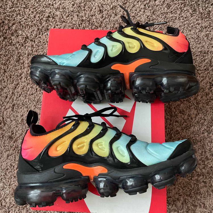 tropical sunset vapormax plus