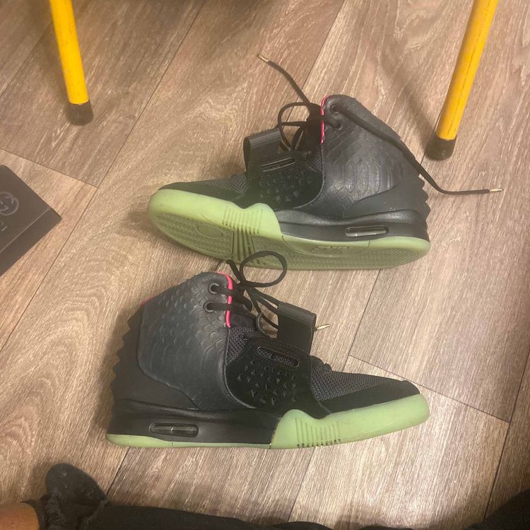 size 7 yeezy 2