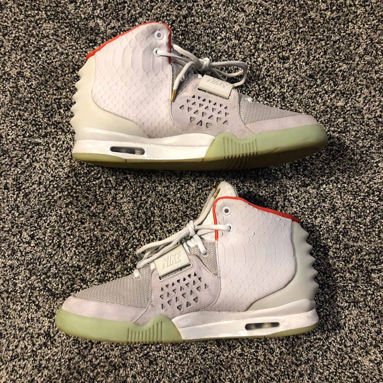 nike air yeezy 2 nrg pure platinum