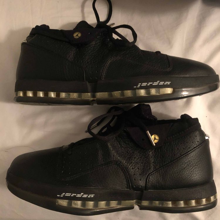 jordan 16 low black