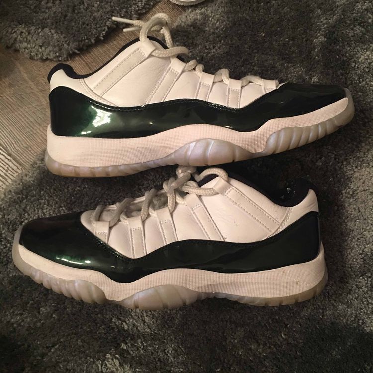 jordan 11 emerald low