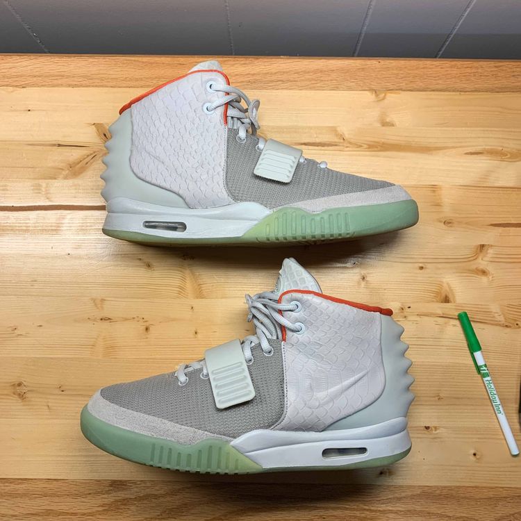nike air yeezy 2 nrg pure platinum