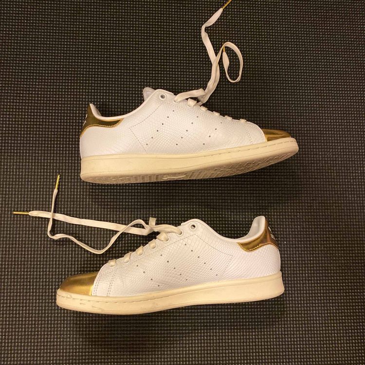 stan smith gold toe
