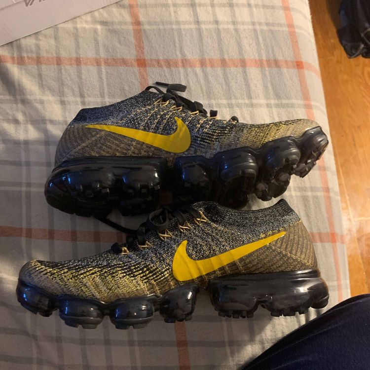 vapormax bumblebee