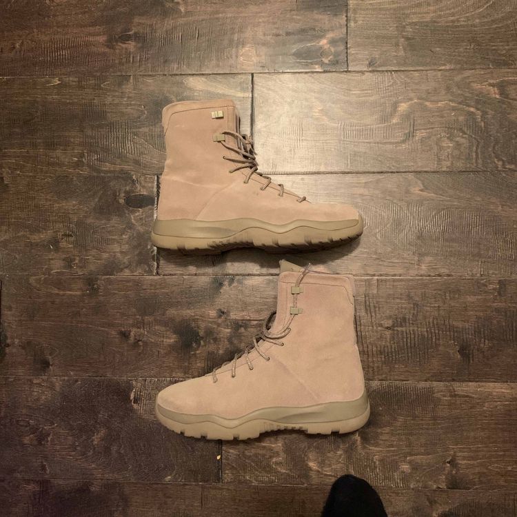 jordan future khaki
