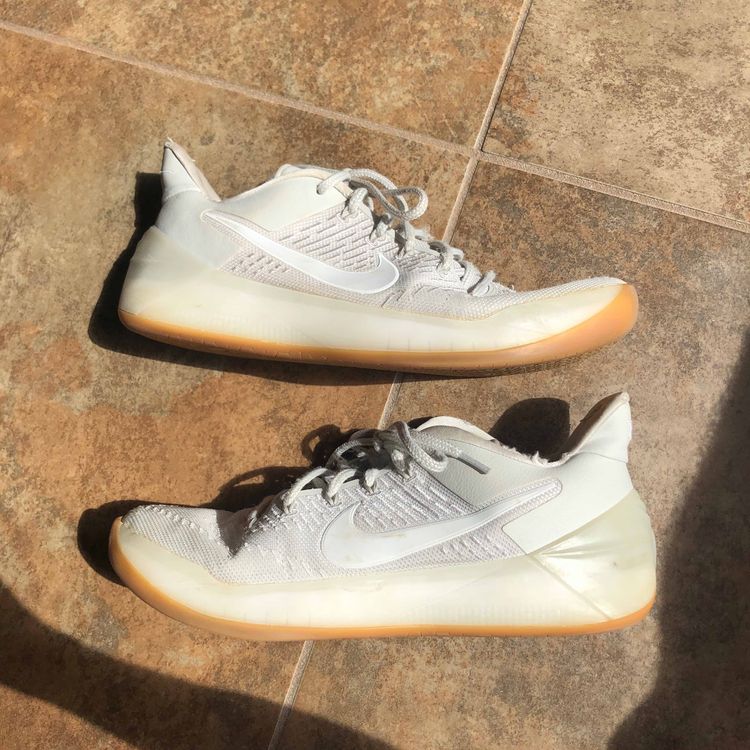 kobe ad bone