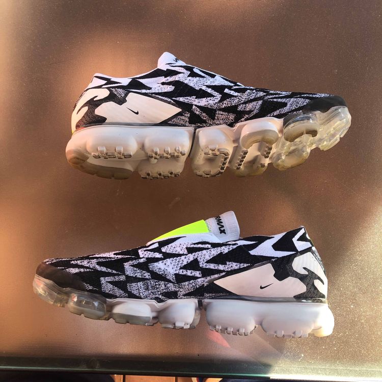 nike air vapormax moc 2 acronym light bone