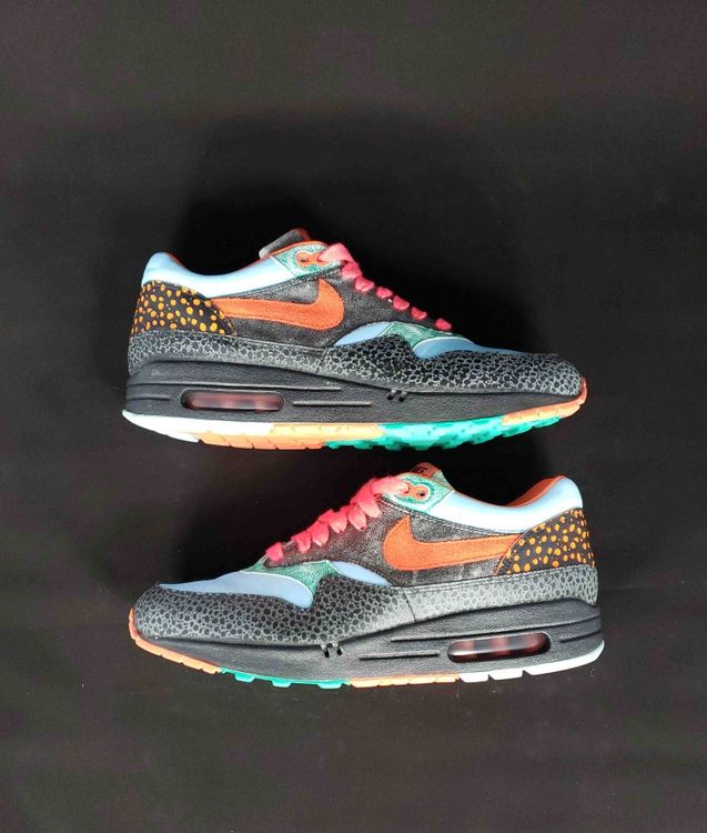 air max 1 supreme tech pack